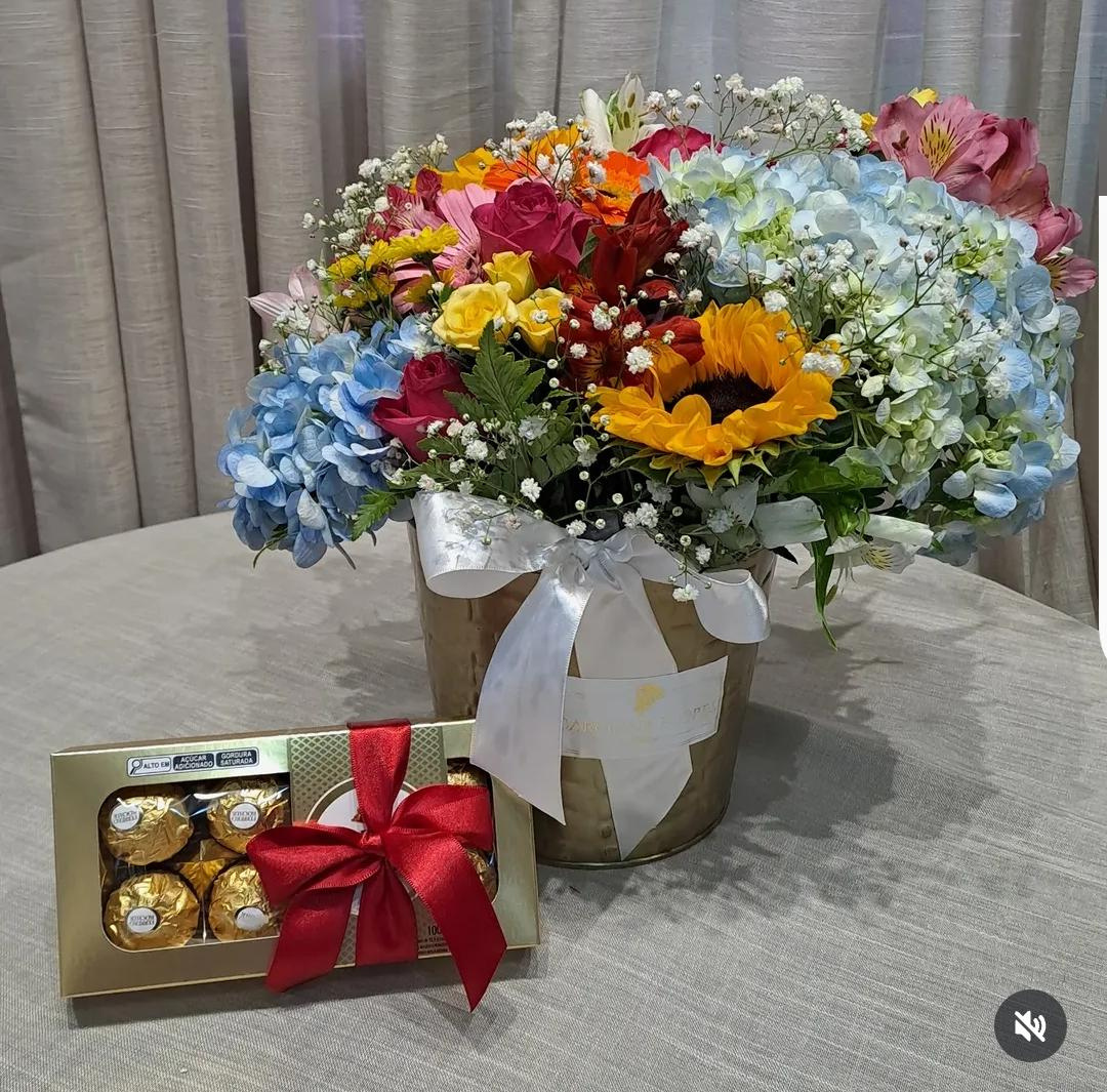 Kit Cesta Balde & Ferrero